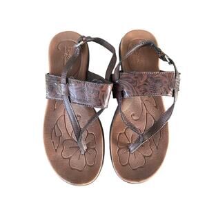 B.O.C. Brown embossed thong sandal with back strap